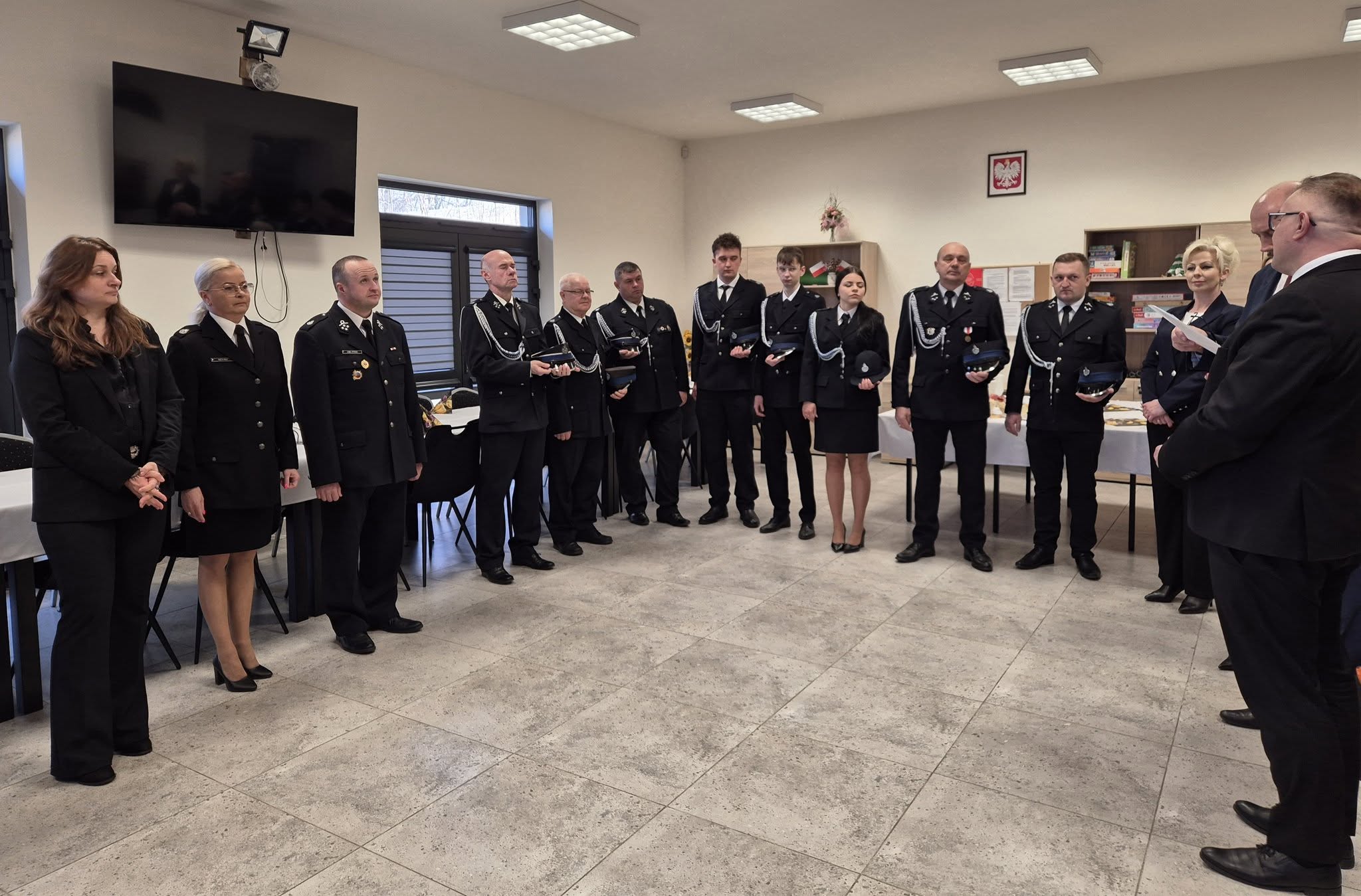 Uroczyste przekazanie jednostkom strażackim z terenu Gminy i Miasta Przysucha nowoczesnego sprzętu oraz wyposażenia 